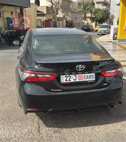 تۆیۆتا کامری